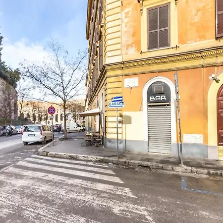 50 Metres From Colosseum * Roma